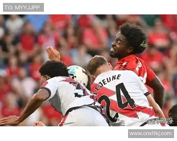 足球球星挑战唱歌才华却频频翻车音准成难题观众反响两极 足球球星挑战唱歌才华却频频翻车音准成难题观众反响两极